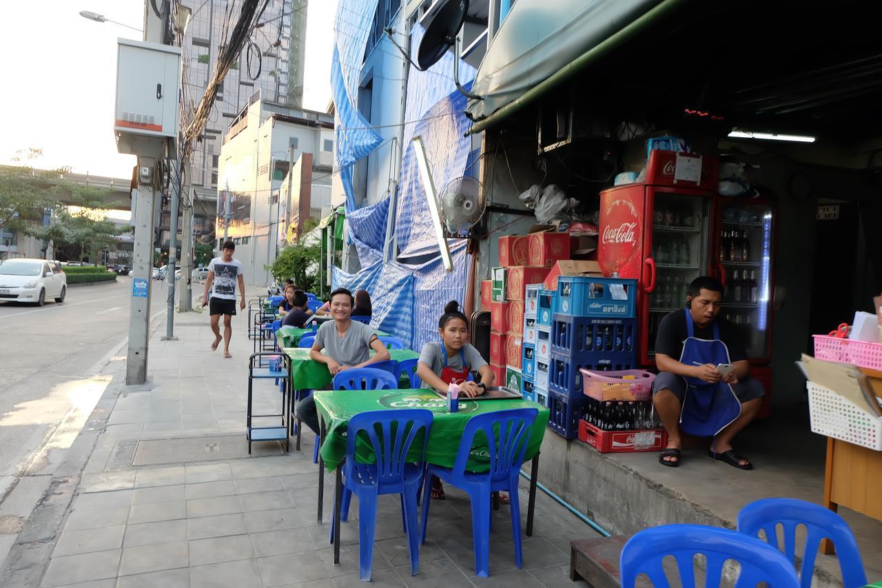 بيت شباب Baan Paan Sook Unitato بانكوك المظهر الخارجي الصورة