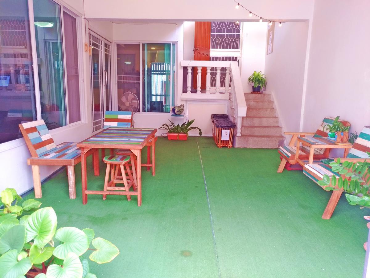 بيت شباب Baan Paan Sook Unitato بانكوك المظهر الخارجي الصورة